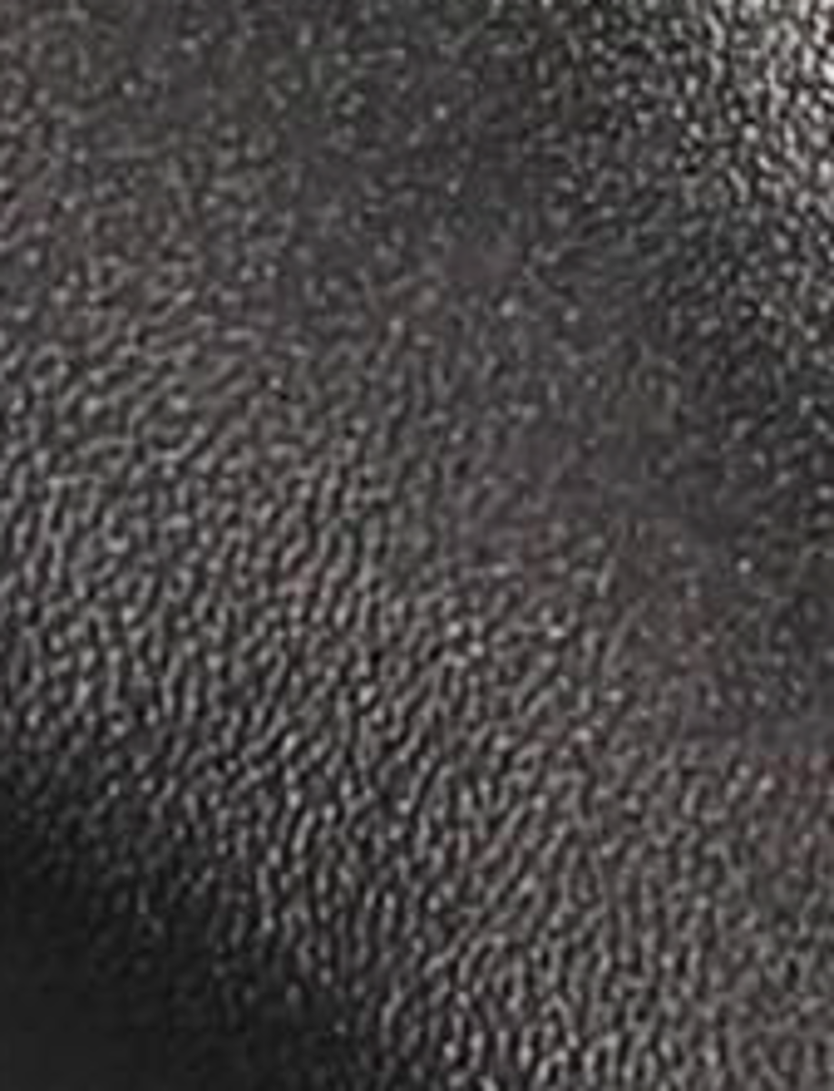 Sara Slouchy - Black - Swatch