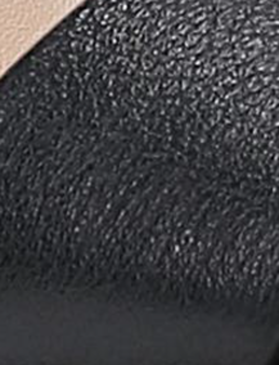Stella Buckle Slide - Black - Swatch