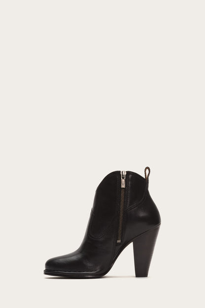 Madeline Short - Pre-Loved