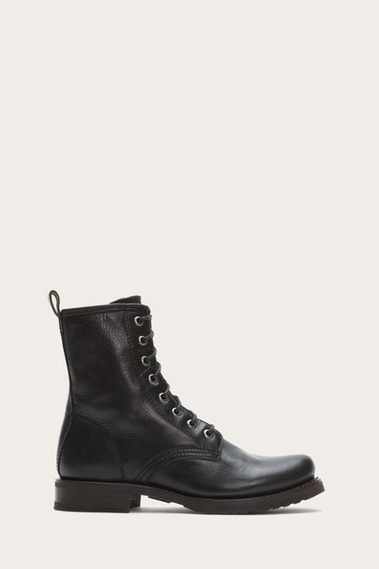 Veronica Combat - Frye Found