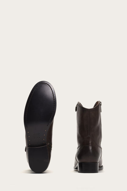 Melissa Button Short 2 - Frye Found