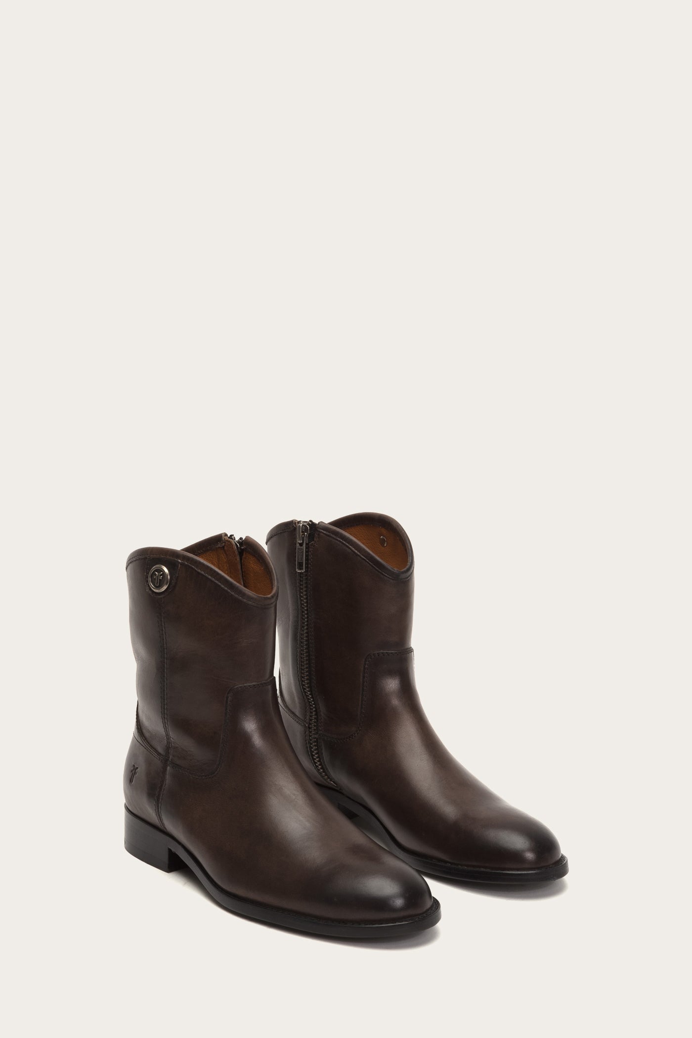 Melissa Button Short 2 - Frye Found