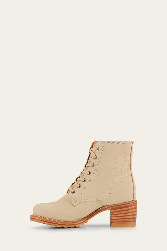 Sabrina 6G Lace Up - Frye Found
