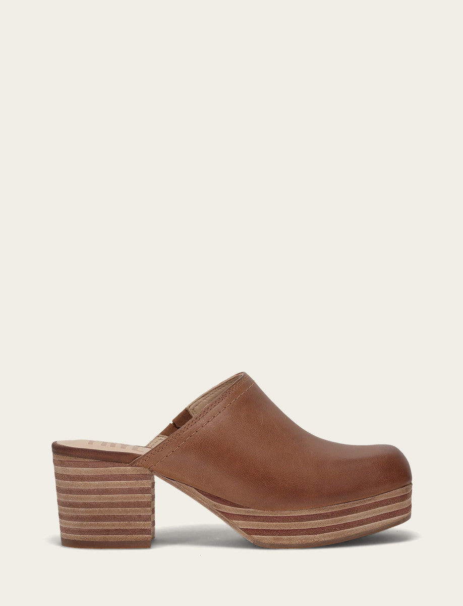 Campus Clog - Saddle - Outside