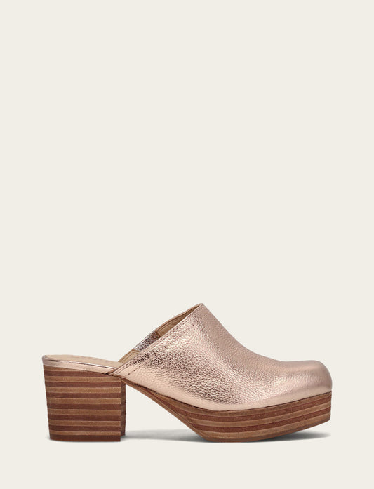Campus Clog - Rose Gold - Outside