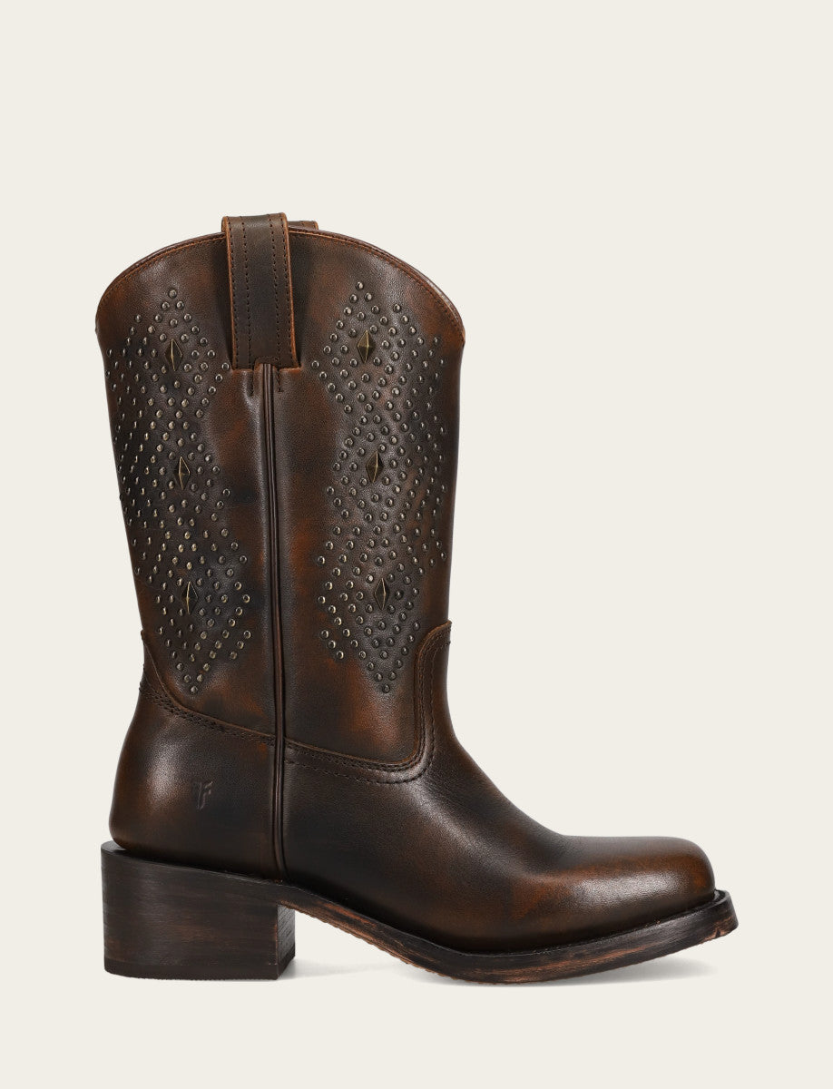 Campus Deco Stud - Dark Brown - Outside