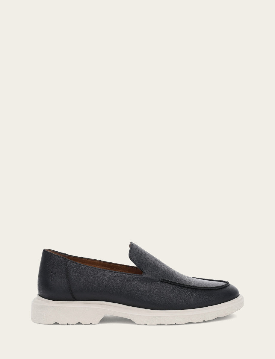 Connor Venetian - Black - Outside