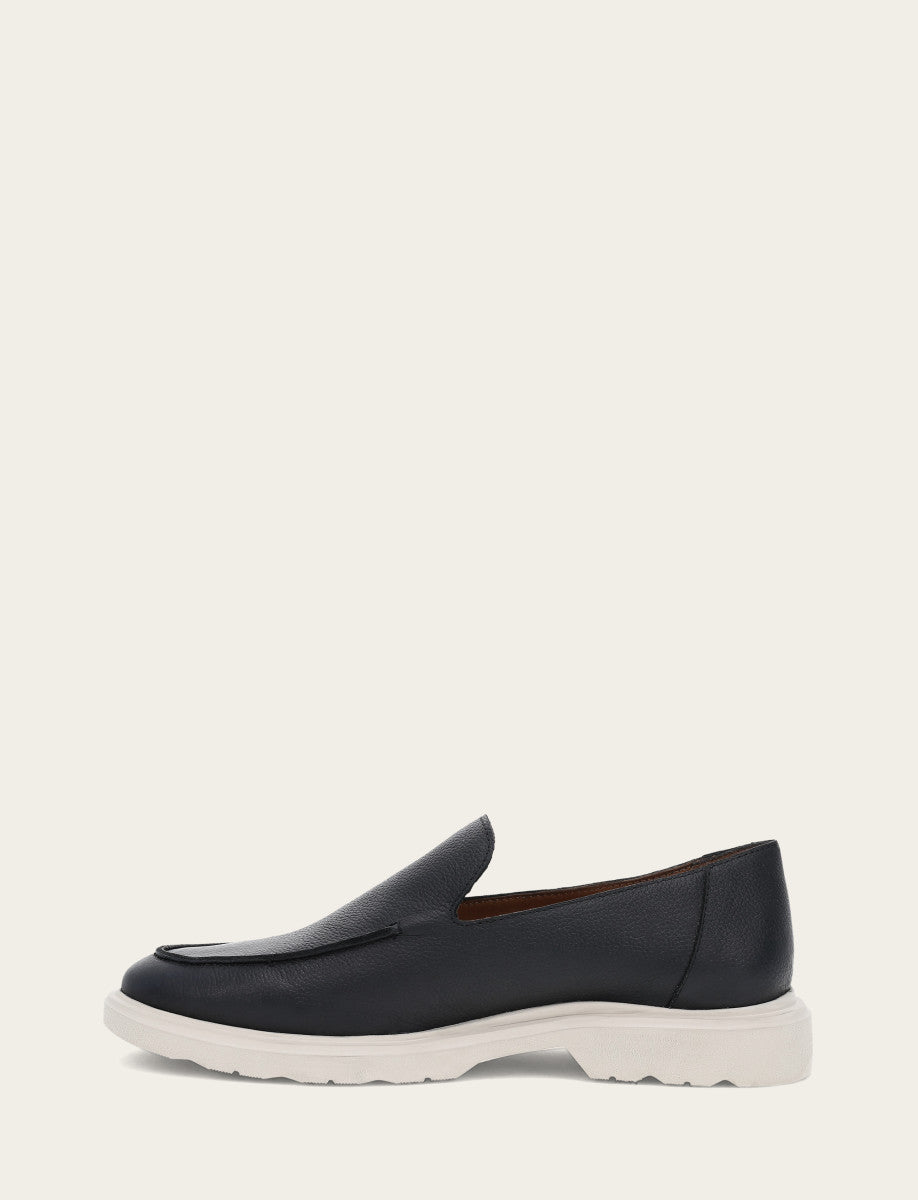 Connor Venetian - Black - Inside