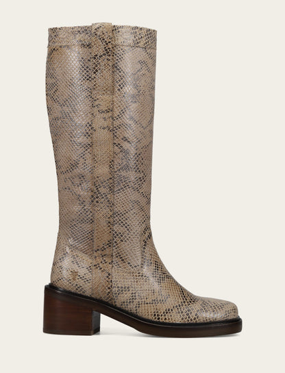 Kate Pull On - Beige Snake - Outside