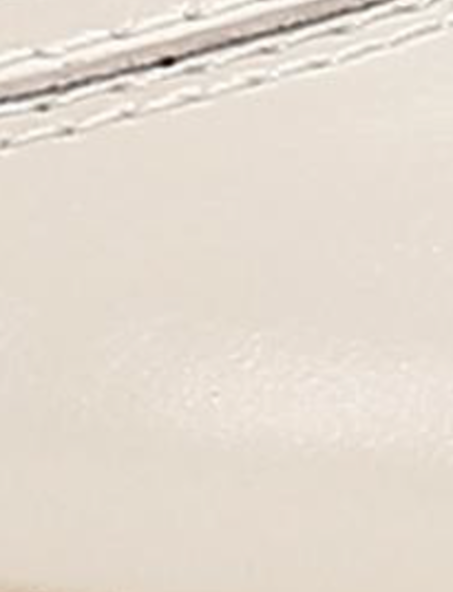 Carson Logo Ballet - Ivory - Swatch