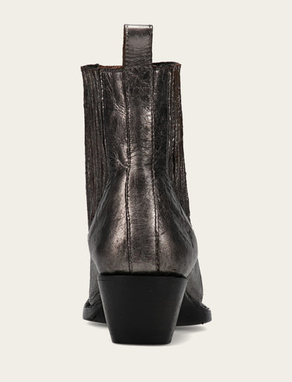 Sacha Chelsea - Frye Found