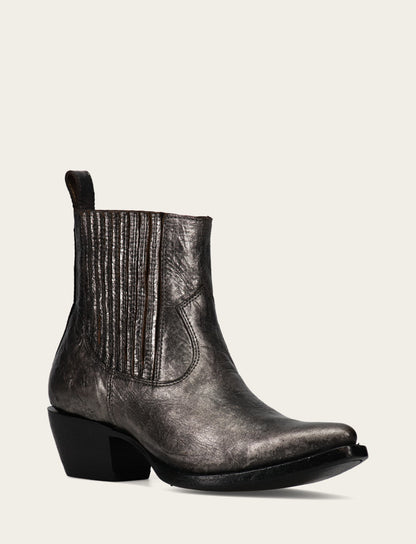 Sacha Chelsea - Frye Found