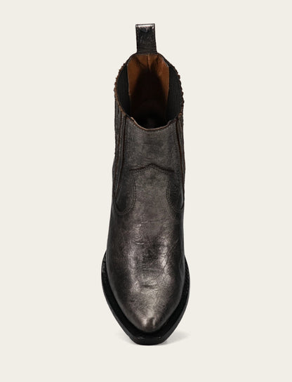 Sacha Chelsea - Frye Found