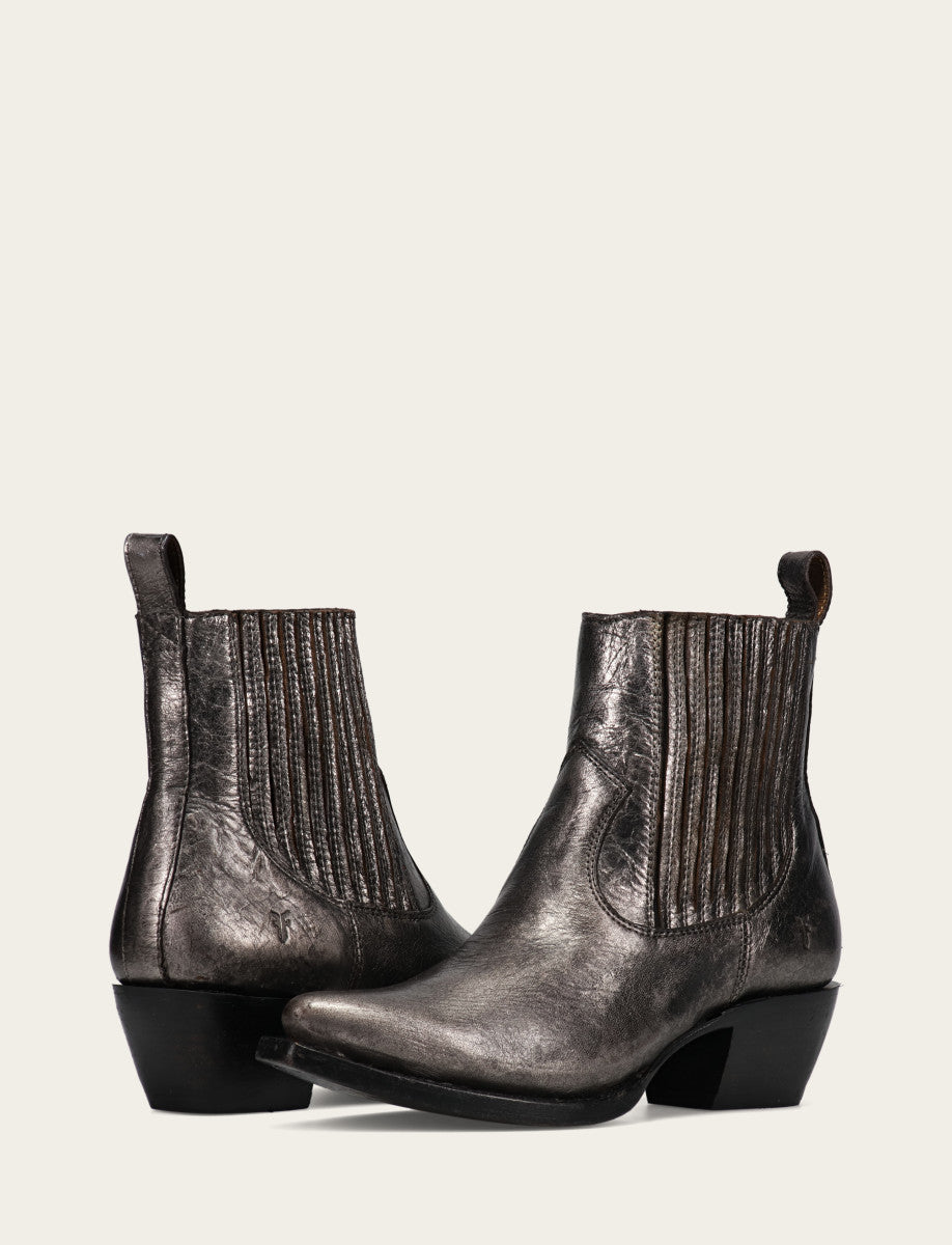 Sacha Chelsea - Frye Found