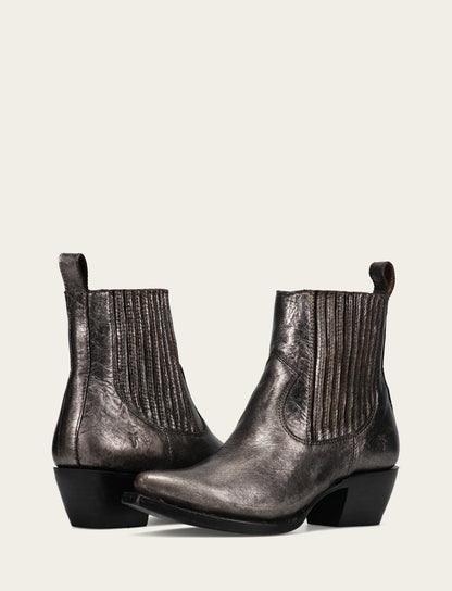Sacha Chelsea - Frye Found