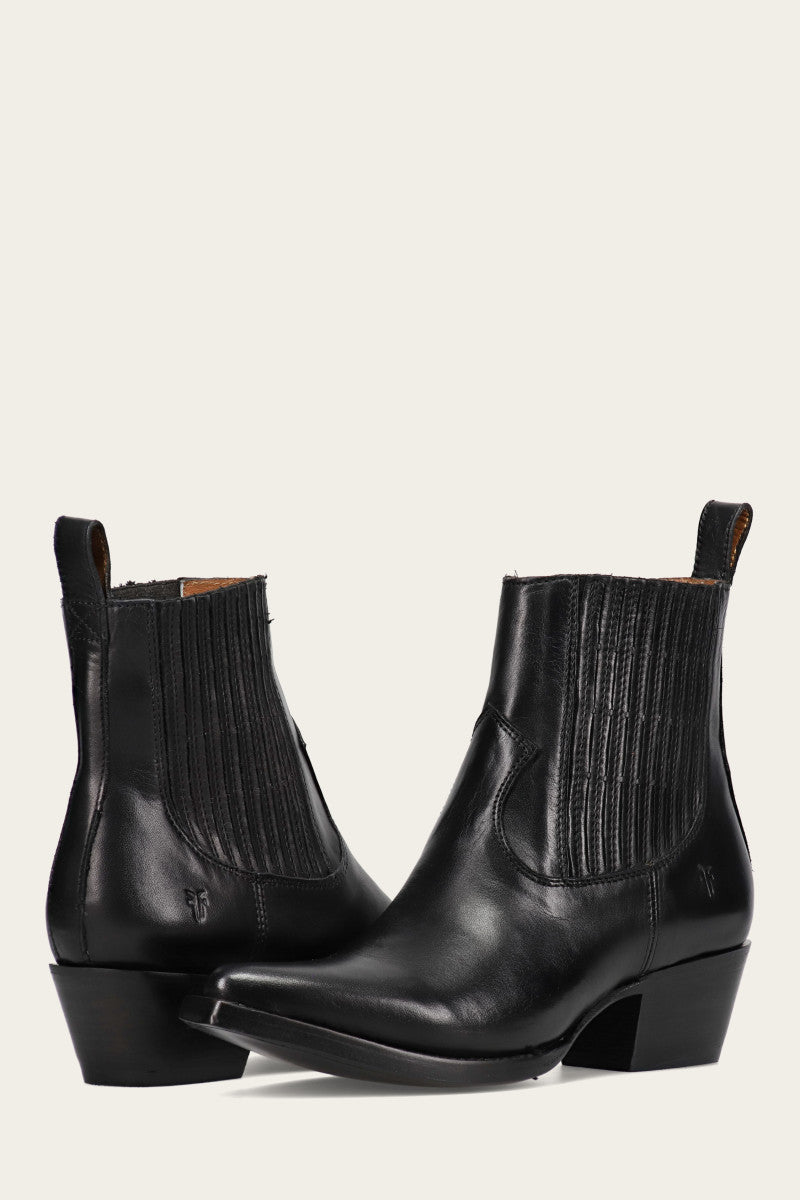 Sacha Chelsea - Frye Found