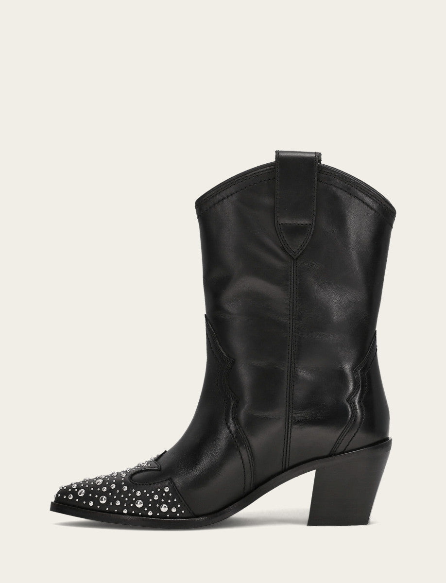 Sara Wingtip Stud - Black - Inside